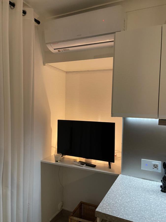 Cozy Studio On The Beach Antibes Eksteriør billede