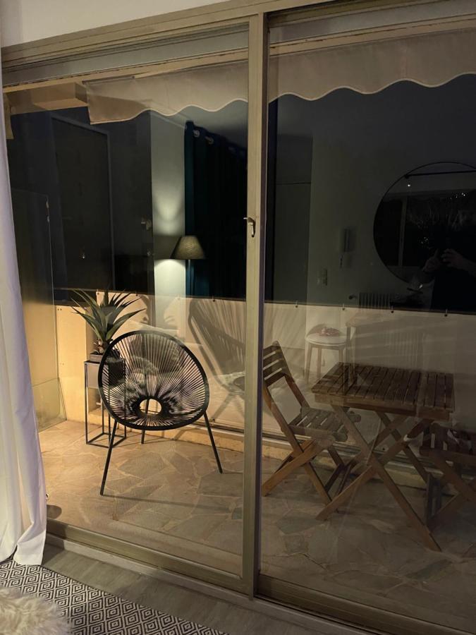 Cozy Studio On The Beach Antibes Eksteriør billede