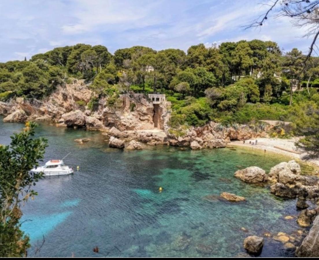 Cozy Studio On The Beach Antibes Eksteriør billede